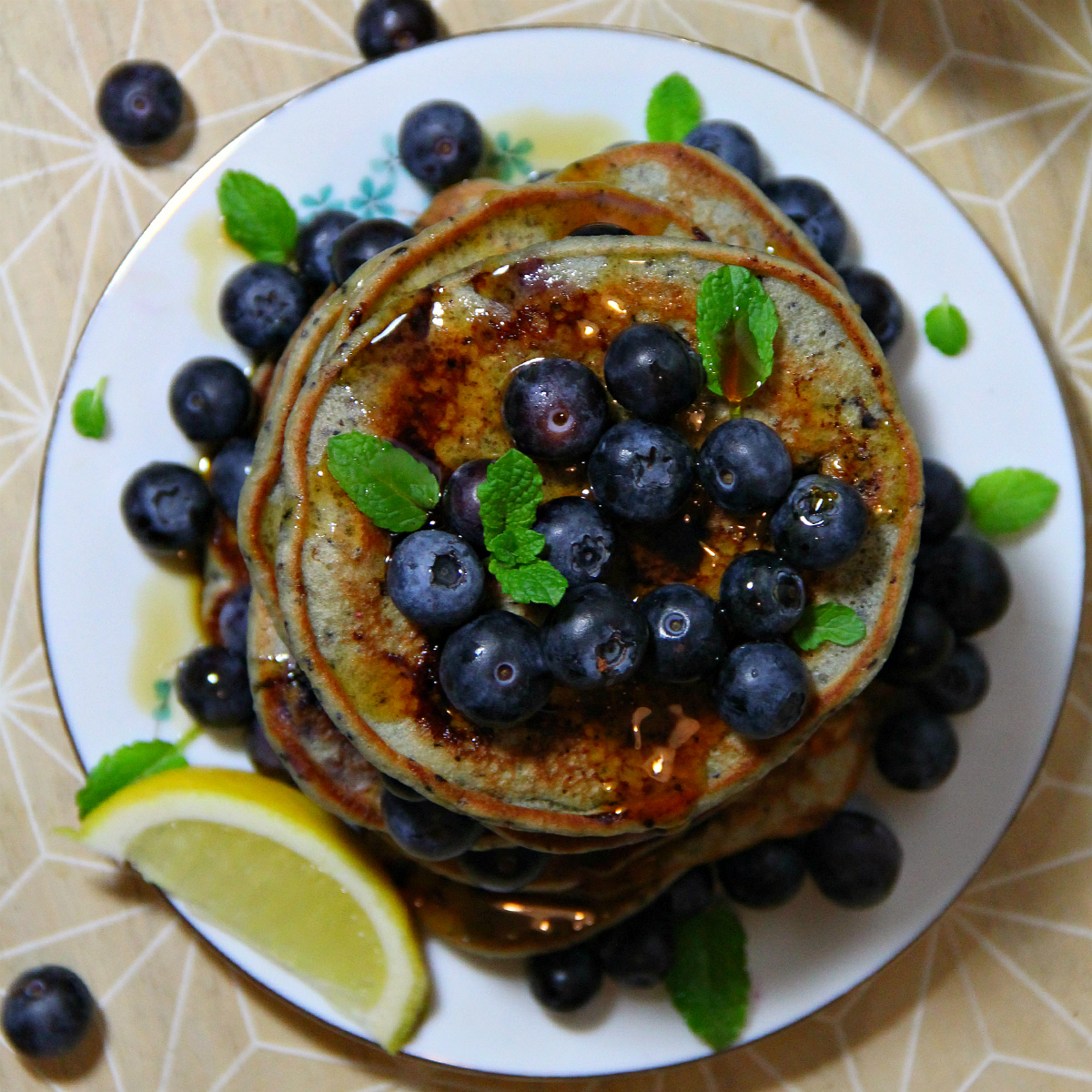 Vegan Blueberry Pancakes - The Vegan Eskimo