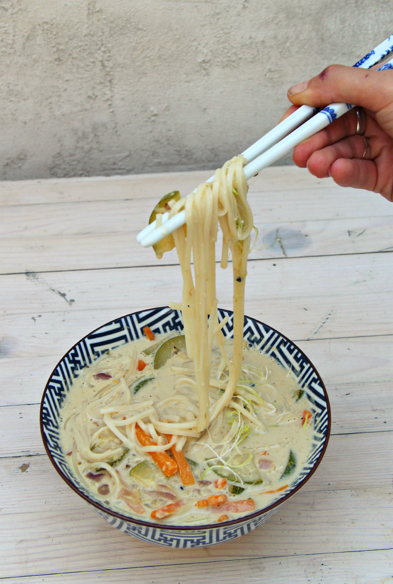 Rice Noodle Coconut Green Curry Soup - The Vegan Eskimo