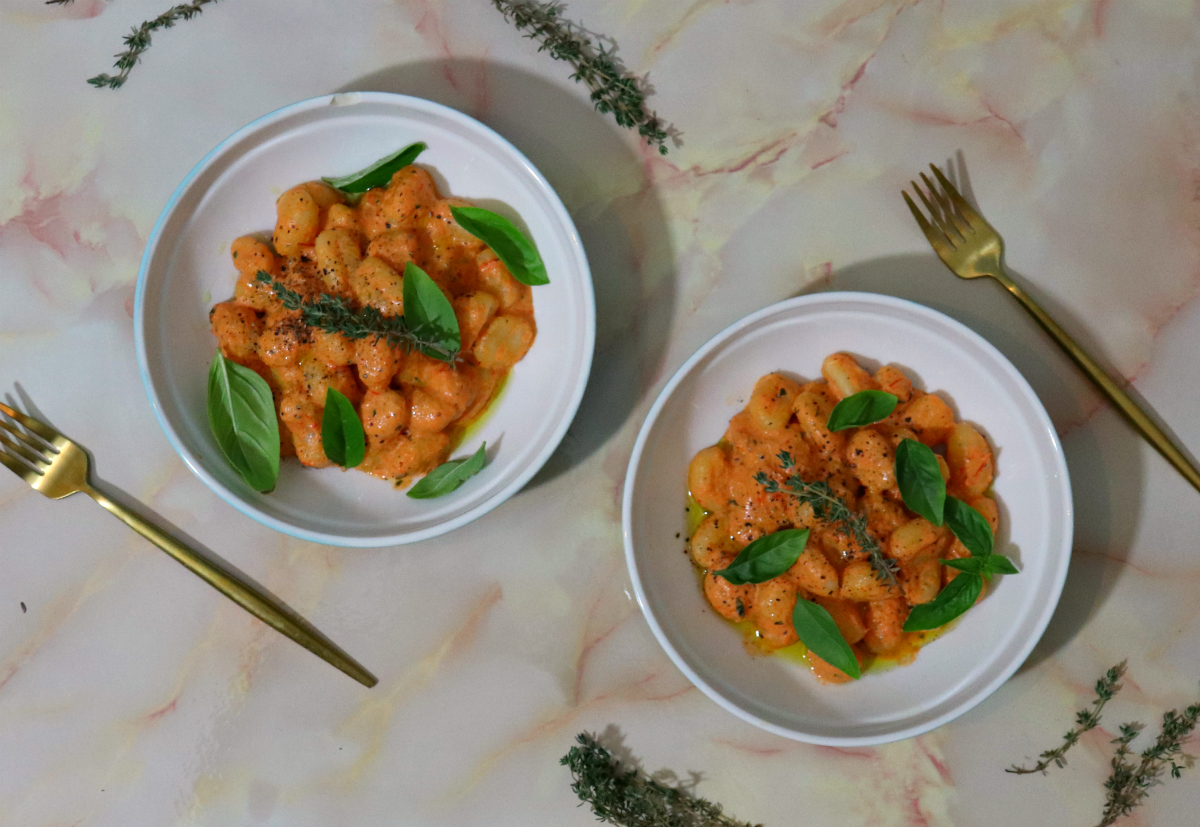 Vegan Roasted Bell Pepper & Gnocchi - The Vegan Eskimo