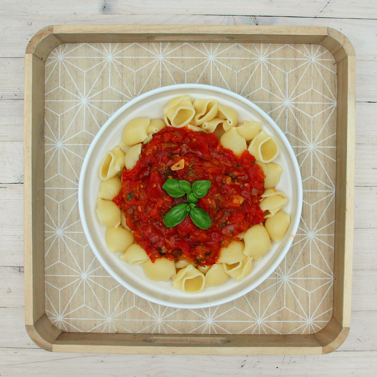 Slow Cooked Pasta Marinara - Tomasta - The Vegan Eskimo