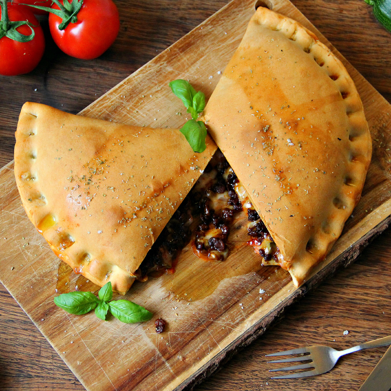 Vegan Calzone Pizza - The Vegan Eskimo