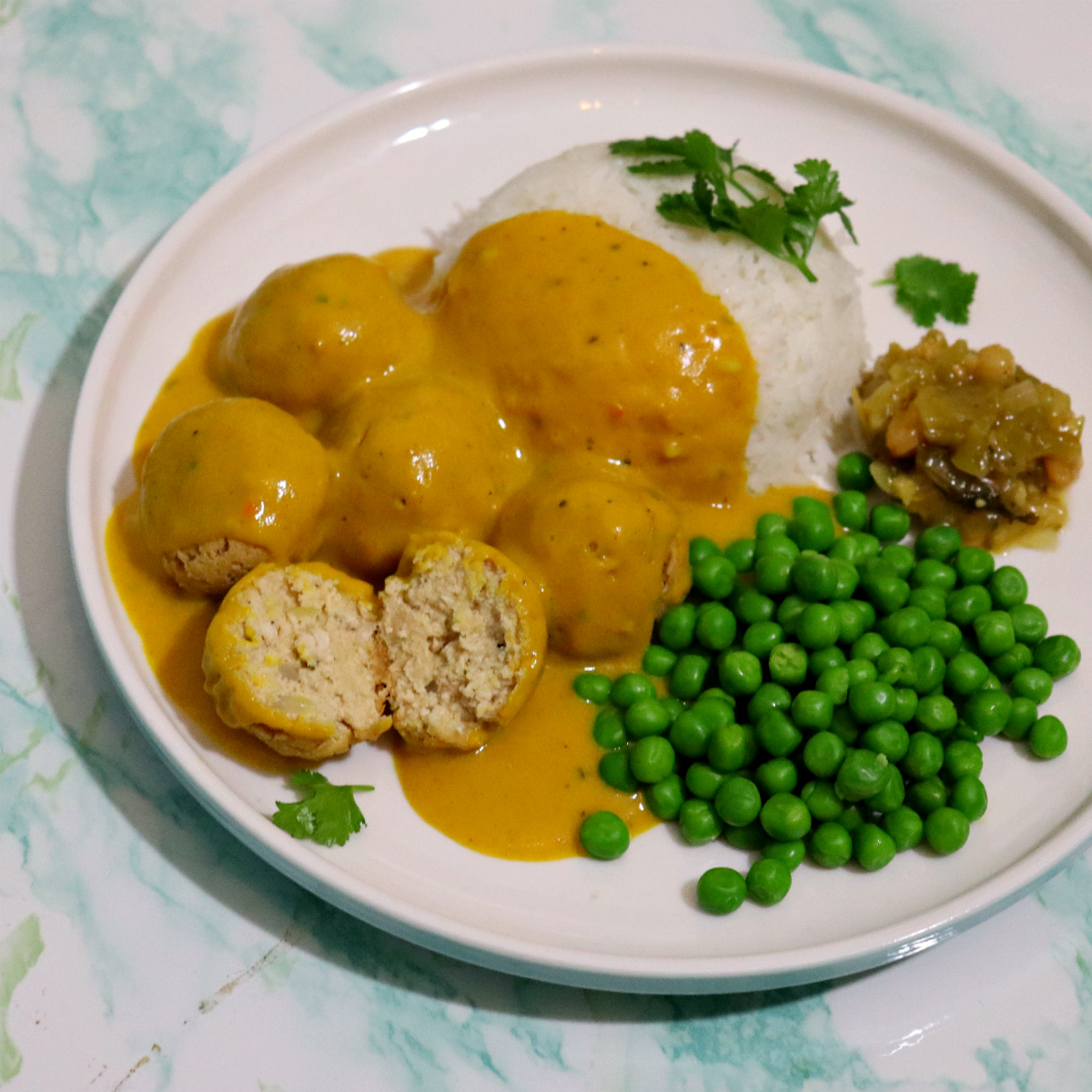 Vegan Curried Balls & Rice / Boller I Karry - The Vegan Eskimo