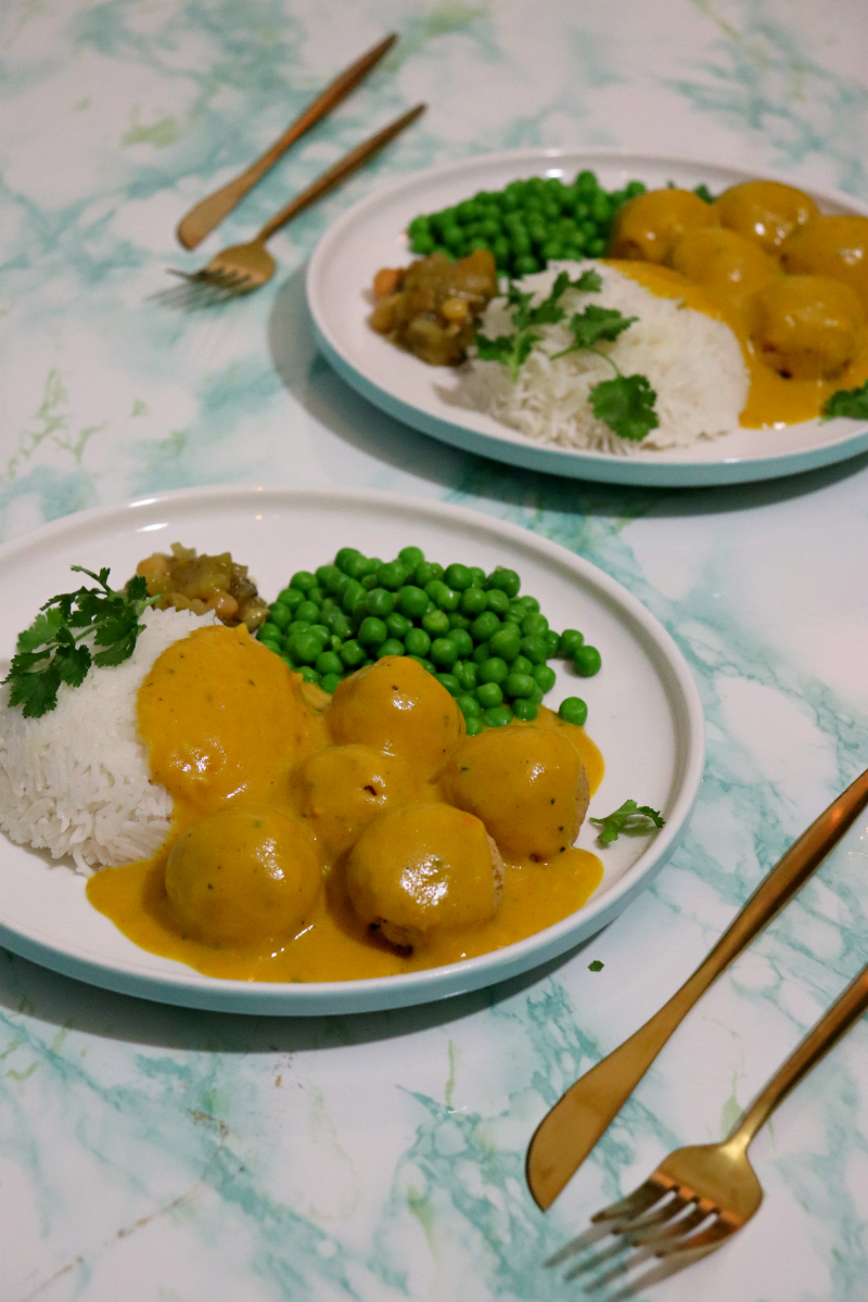 Vegan Curried Balls & Rice / Boller I Karry - The Vegan Eskimo