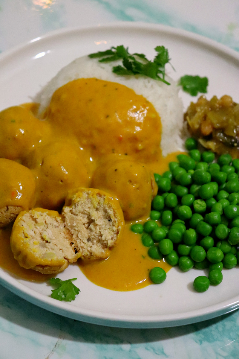 Vegan Curried Balls & Rice / Boller I Karry - The Vegan Eskimo