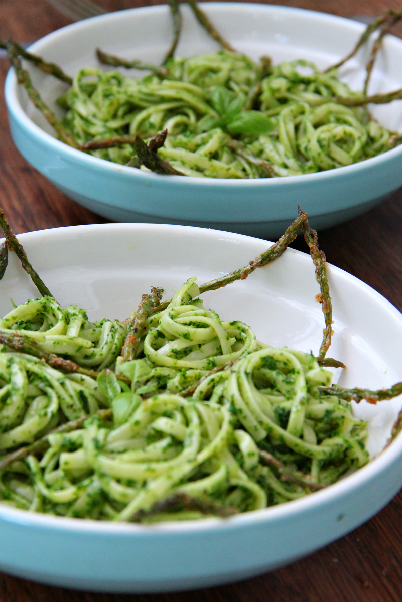 Vegan Pasta Parsley Pesto & Asparagus - The Vegan Eskimo