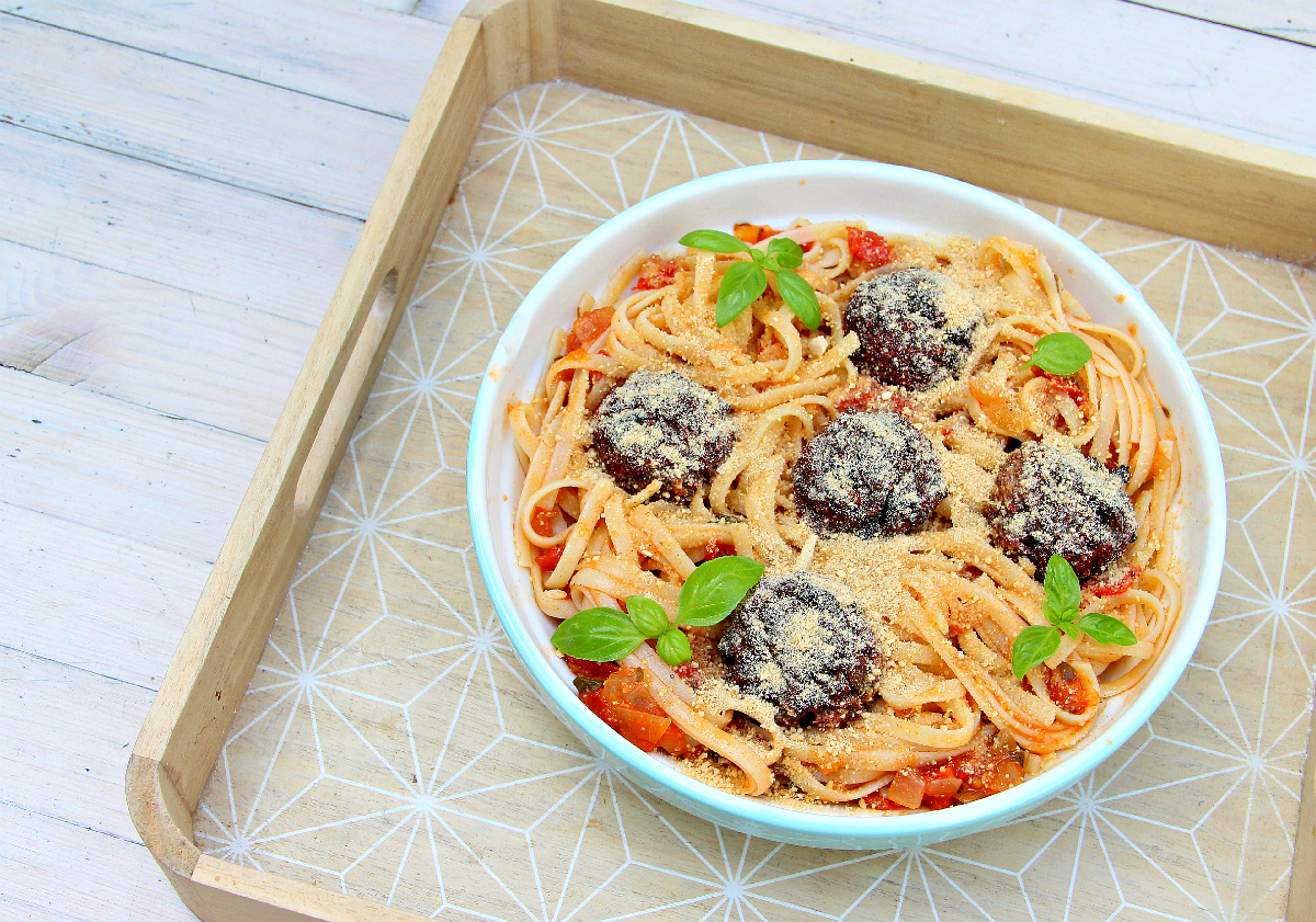 Vegan Spaghetti Meatless Meatballs - The Vegan Eskimo