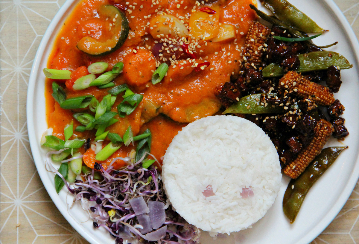 Vegan Sweet & Sour Sauce with Tofu & Veg - The Vegan Eskimo