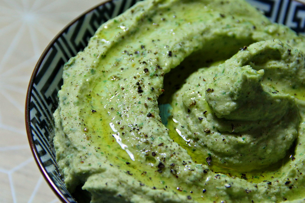 Coriander Lime Hummus - The Vegan Eskimo