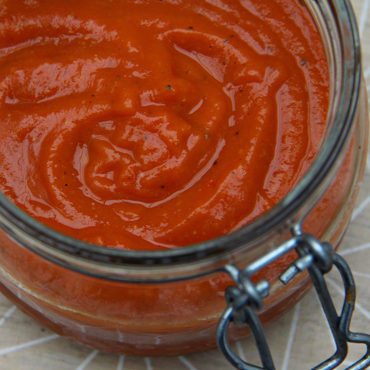 Homemade Tomato Ketchup - The Vegan Eskimo